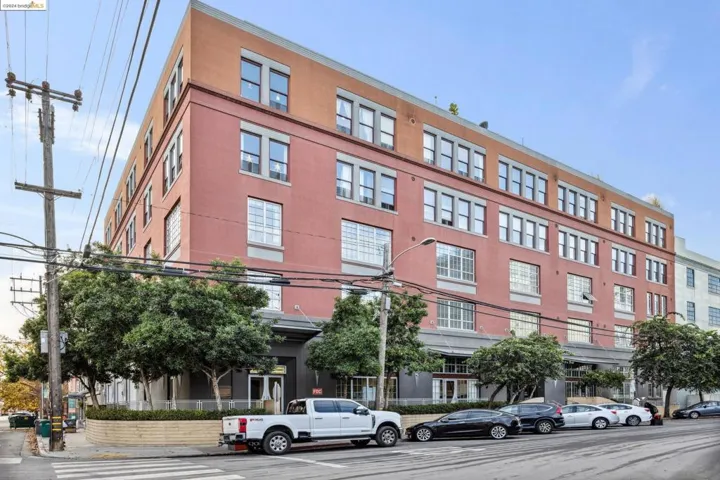 201 4th St 304, Oakland, California 94607