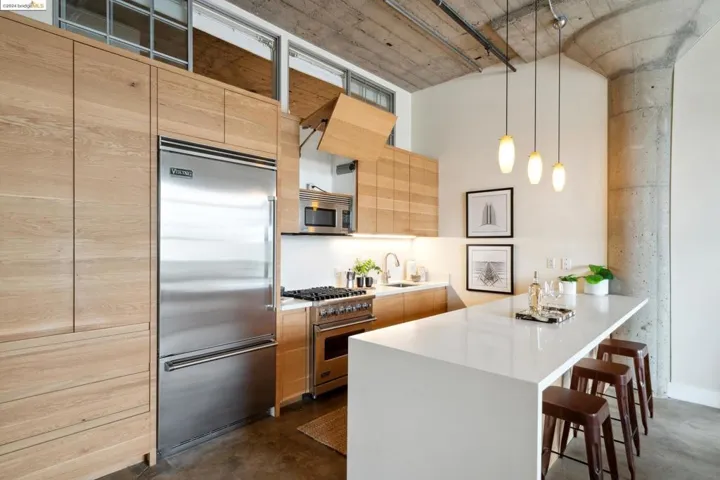 201 4th St 304, Oakland, California 94607