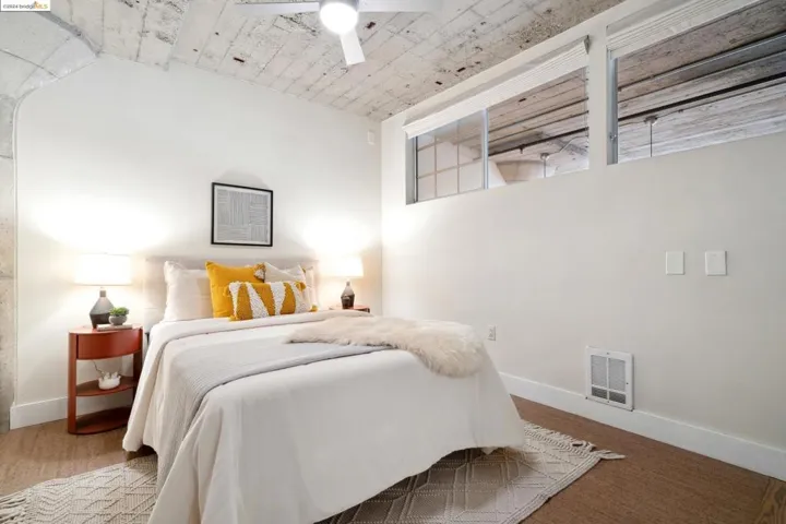 201 4th St 304, Oakland, California 94607