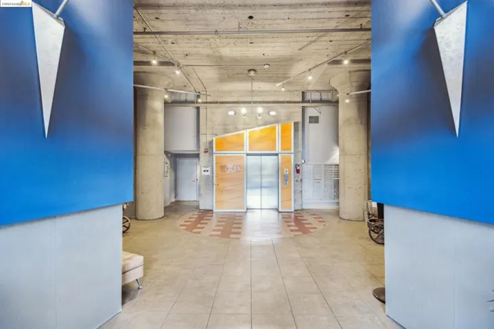 201 4th St 304, Oakland, California 94607