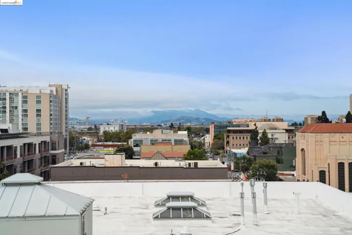 201 4th St 304, Oakland, California 94607