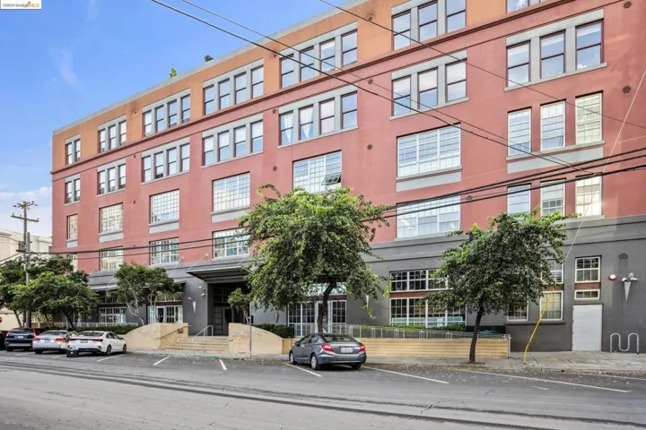 201 4th St 304, Oakland, California 94607