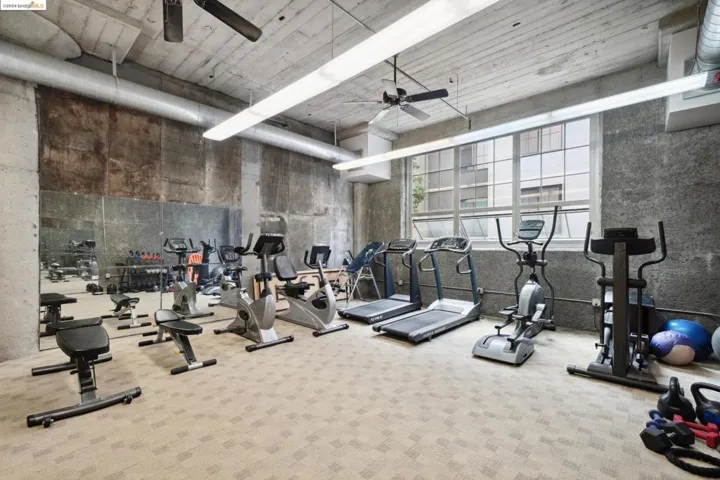 201 4th St 304, Oakland, California 94607