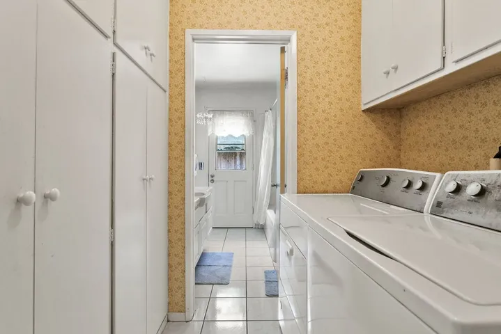 918 S Deming Street, Santa Ana, California 92704