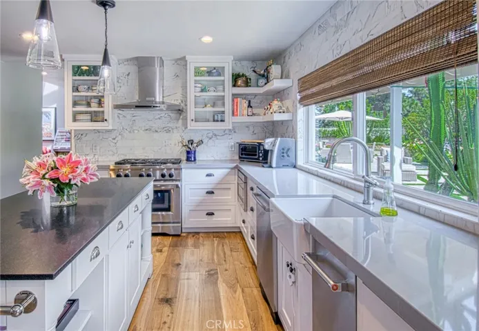 1245 Blue Gum Lane, Newport Beach, California 92660