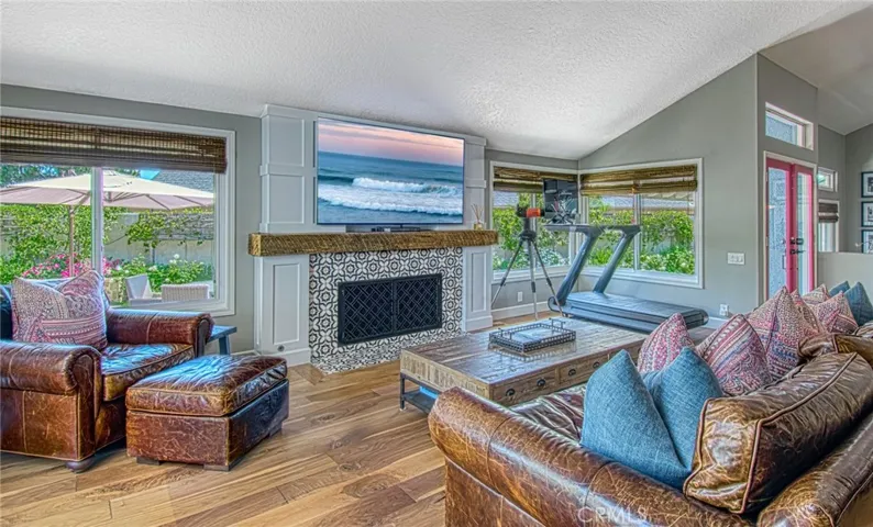 1245 Blue Gum Lane, Newport Beach, California 92660