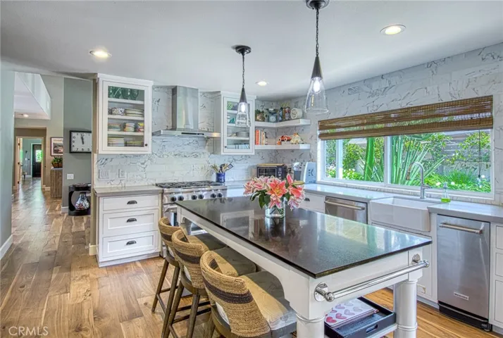 1245 Blue Gum Lane, Newport Beach, California 92660