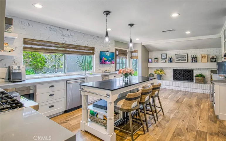 1245 Blue Gum Lane, Newport Beach, California 92660