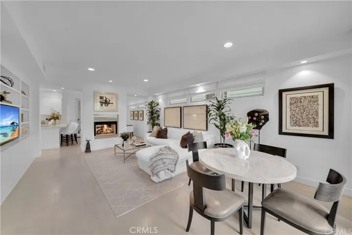 Lovely stylish Open floor plan