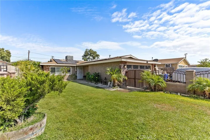 621 S Willow Avenue, Rialto, California 92376