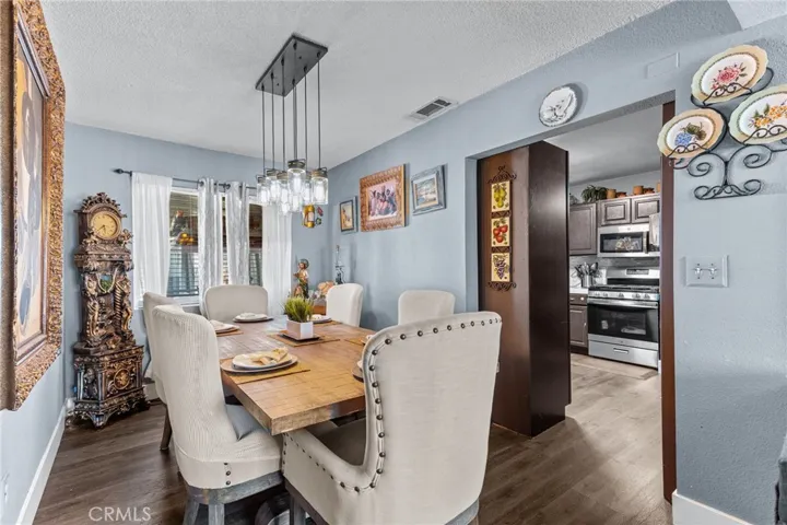 621 S Willow Avenue, Rialto, California 92376