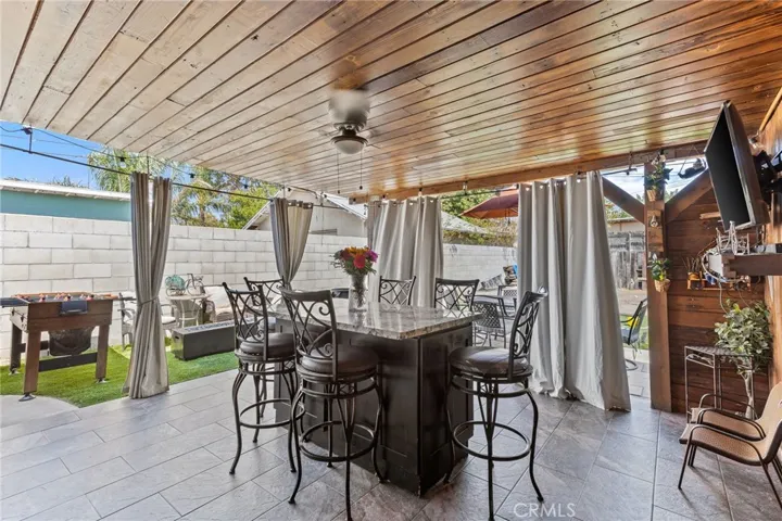 621 S Willow Avenue, Rialto, California 92376