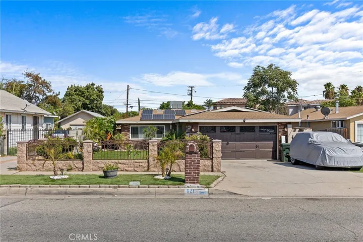 621 S Willow Avenue, Rialto, California 92376