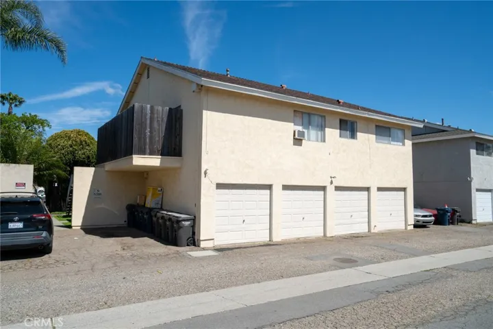 6172 Warner Avenue, Huntington Beach, California 92647