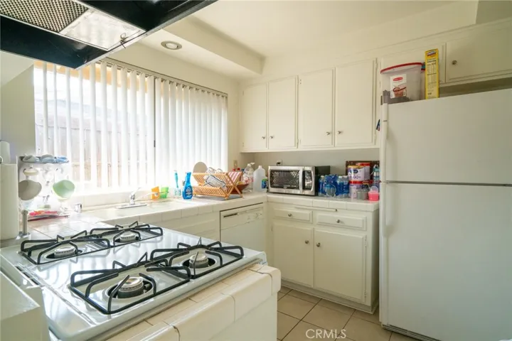 6172 Warner Avenue, Huntington Beach, California 92647