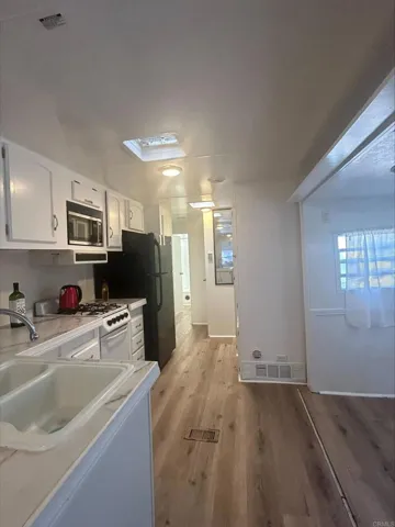 14900 Oakvale Road B-11, Escondido, California 92027