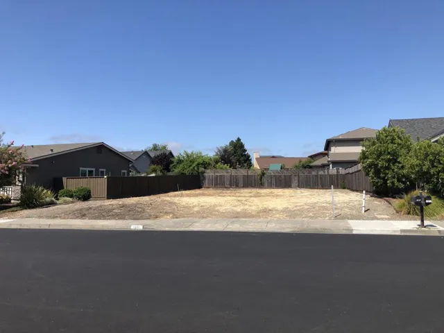 1881 Crimson Lane, Santa Rosa, California 95403