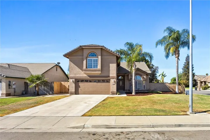 8421 Whitewater Drive, Bakersfield, California 93312