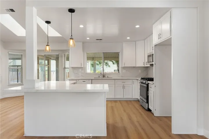 8421 Whitewater Drive, Bakersfield, California 93312