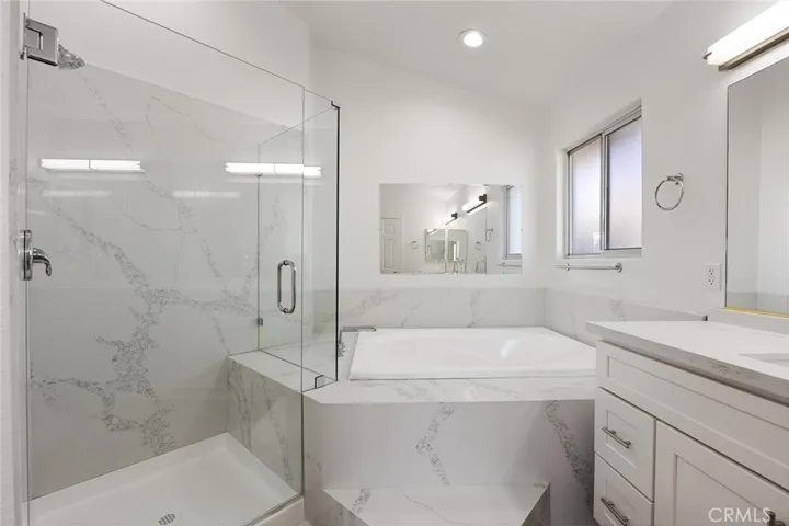 8421 Whitewater Drive, Bakersfield, California 93312
