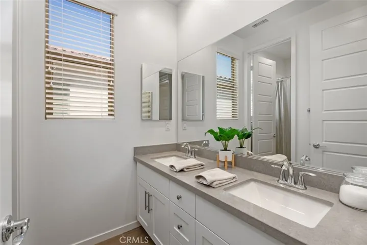 56 Eclipse, Lake Forest, California 92630