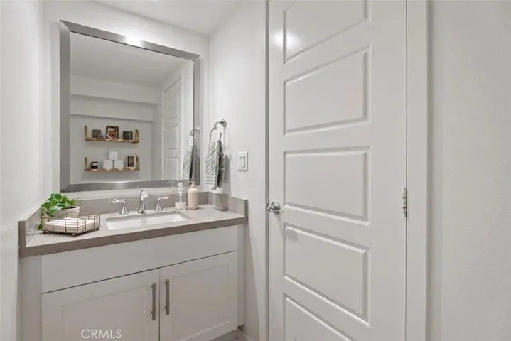 56 Eclipse, Lake Forest, California 92630