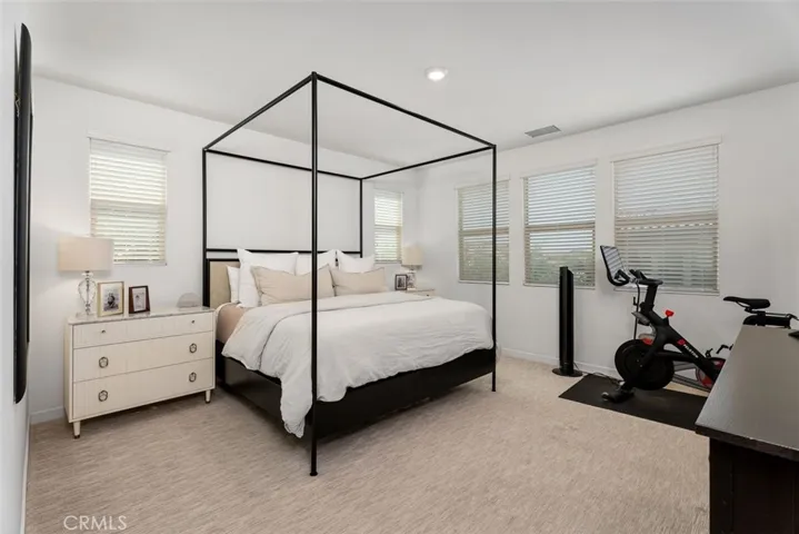 56 Eclipse, Lake Forest, California 92630