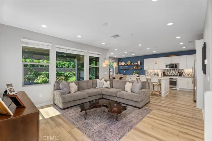56 Eclipse, Lake Forest, California 92630