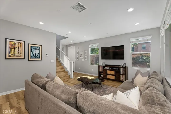 56 Eclipse, Lake Forest, California 92630