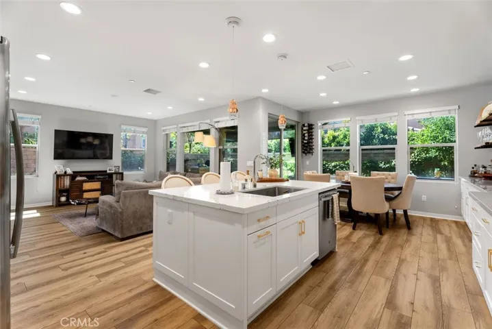 56 Eclipse, Lake Forest, California 92630
