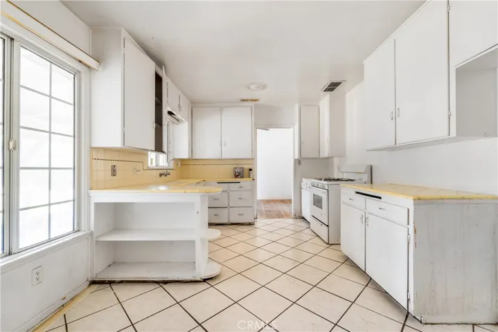3839 Wayne Court, Riverside, California 92504