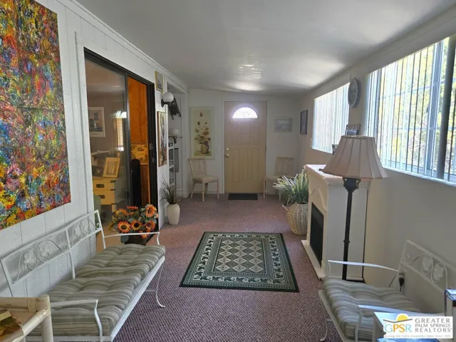 Huge Bonus Room