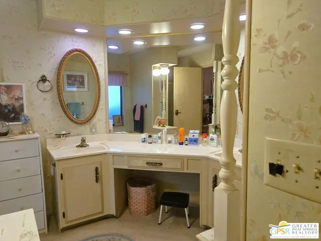 Dual Sinks & Makeup Area