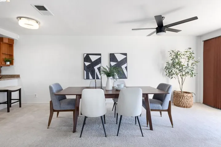 33 Graeagle, Oakland, California 94605