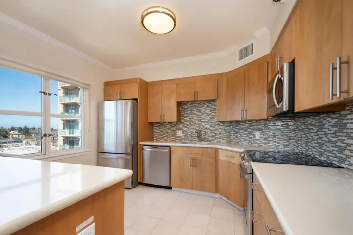 1 Baldwin Avenue 717, San Mateo, California 94401