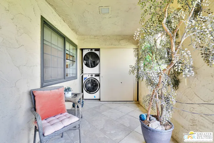 5300 E Waverly Drive K1, Palm Springs, California 92264