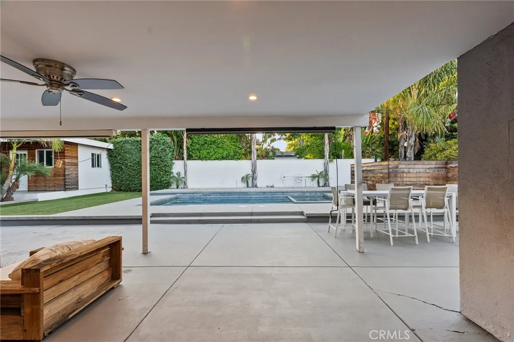6153 Debs Avenue, Woodland Hills, California 91367 home-pic-29