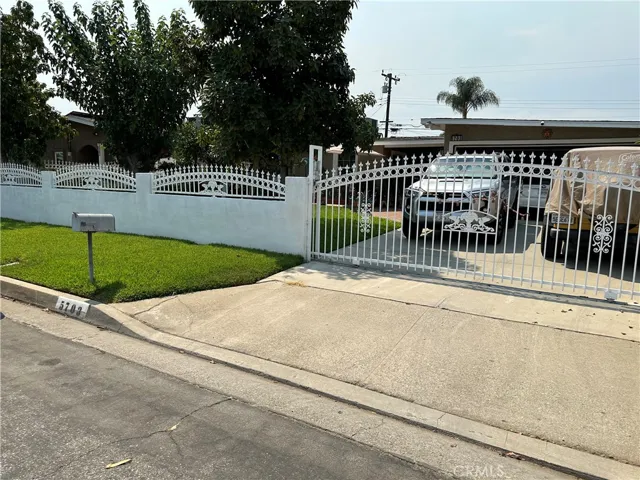 5703 Cedarglen Drive, Azusa, California 91702