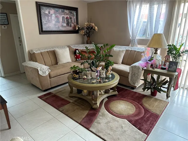 5703 Cedarglen Drive, Azusa, California 91702