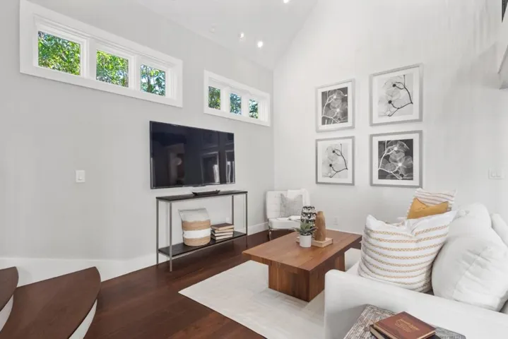 210 Bella Vista Avenue, Los Gatos, California 95030