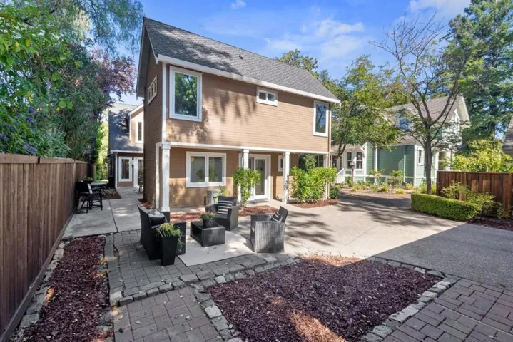 210 Bella Vista Avenue, Los Gatos, California 95030