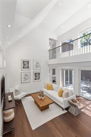 210 Bella Vista Avenue, Los Gatos, California 95030