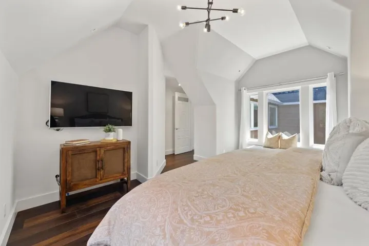 210 Bella Vista Avenue, Los Gatos, California 95030