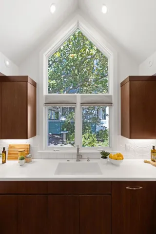 210 Bella Vista Avenue, Los Gatos, California 95030
