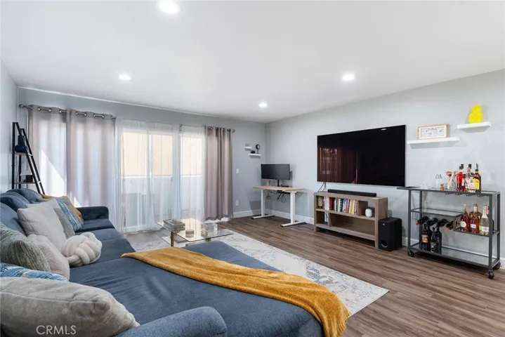 5454 Zelzah Ave 312, Encino, California 91316