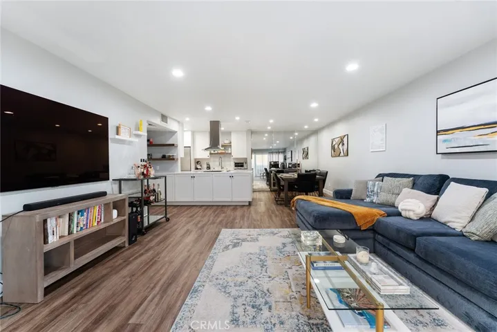 5454 Zelzah Ave 312, Encino, California 91316