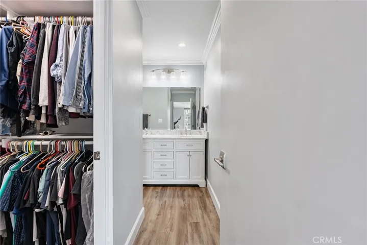 5454 Zelzah Ave 312, Encino, California 91316