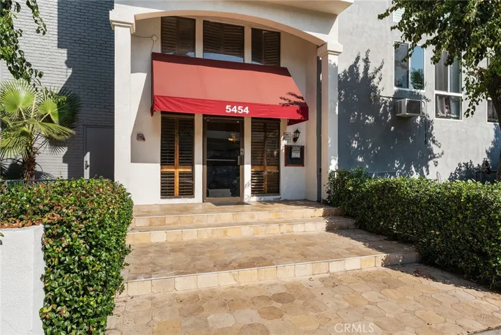 5454 Zelzah Ave 312, Encino, California 91316