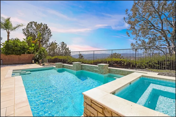 39 Merlin Avenue, Aliso Viejo, California 92656