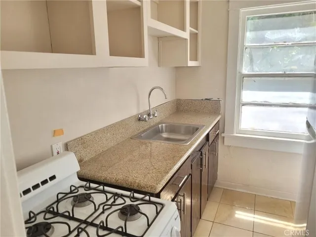 5977 Franklin Avenue, Los Angeles, California 90028